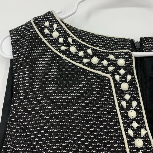 Tahari ASL Dress Black White Tweed Beaded V Neck Sleeveless Sheath - Picture 3 of 11
